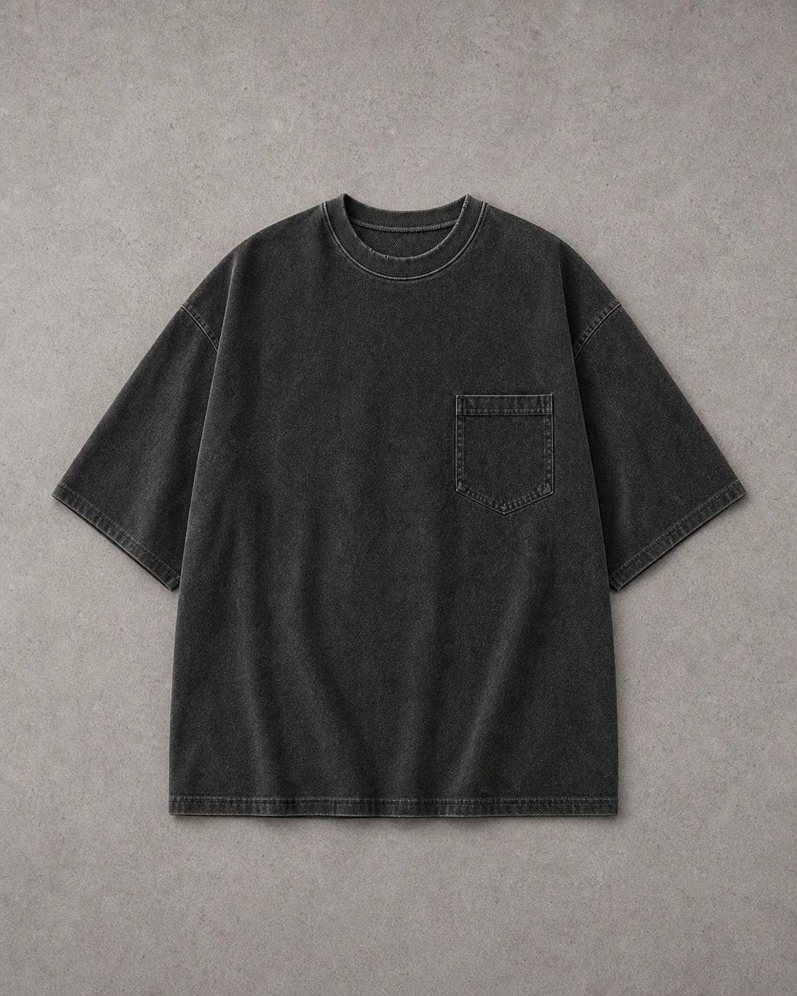 왼쪽 가슴 포켓과 넓은 반소매를 보여 주는 HEAVYWEIGHT POCKET TEE 앞면 플랫레이 디지털 콘셉트 (1 / 10)