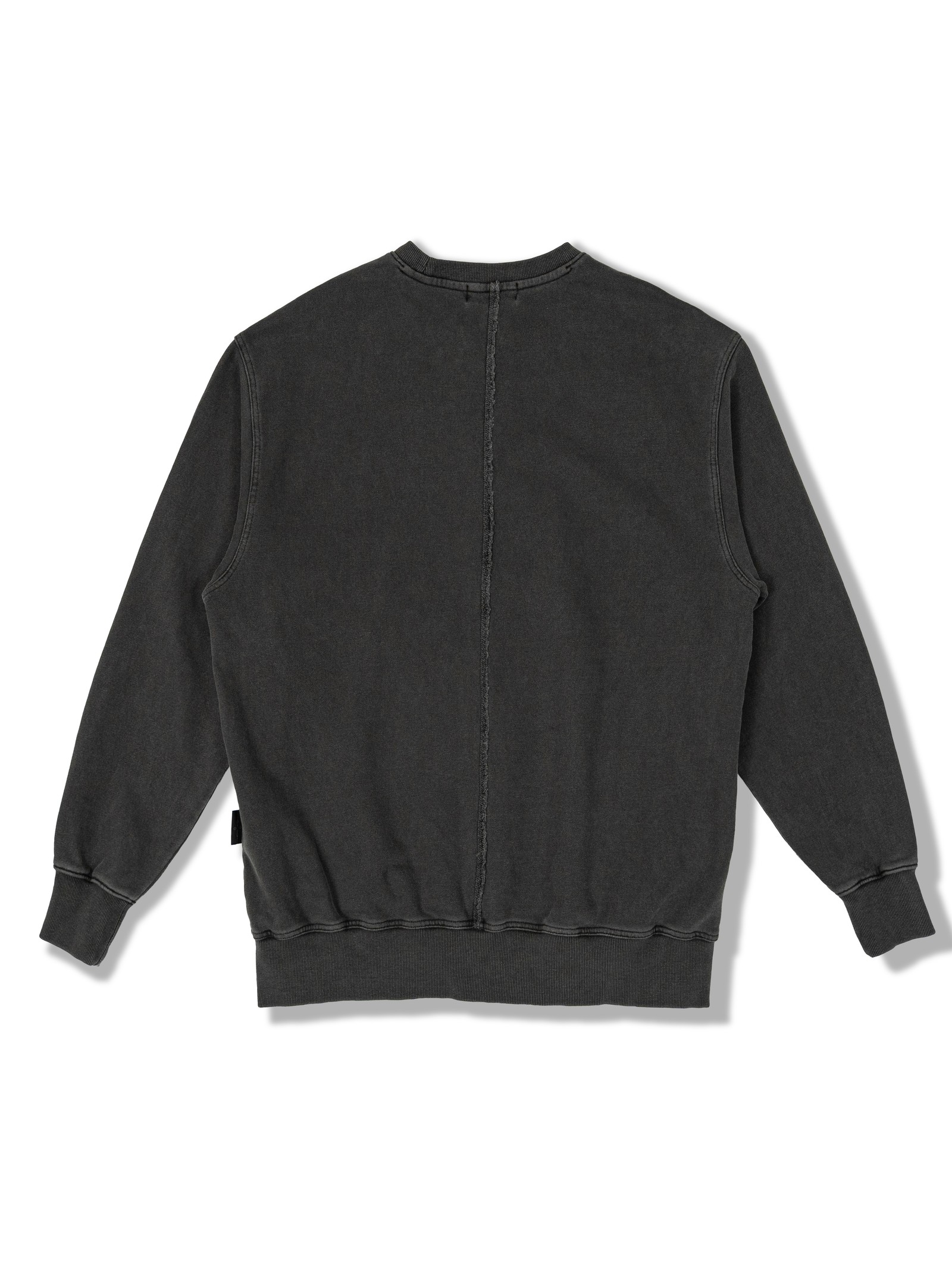 WASHED CHARCOAL PIGMENT FADE SWEATSHIRT 실물 촬영 · 뒷면 제품 사진